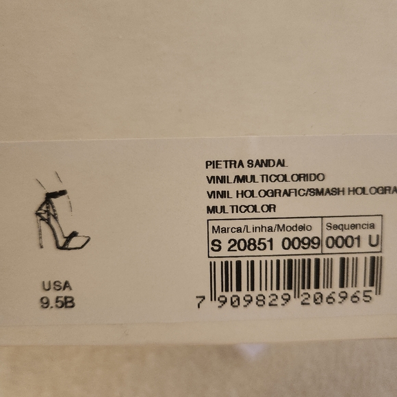 👠 Iridescent Ankle Strap Sandals - Picture 3 of 4